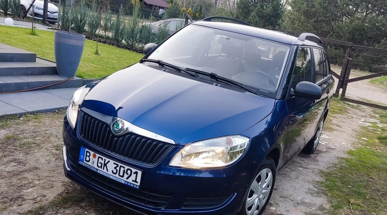 Skoda Fabia cena 17499 przebieg: 73079, rok produkcji 2011 z Osieczna małe 436